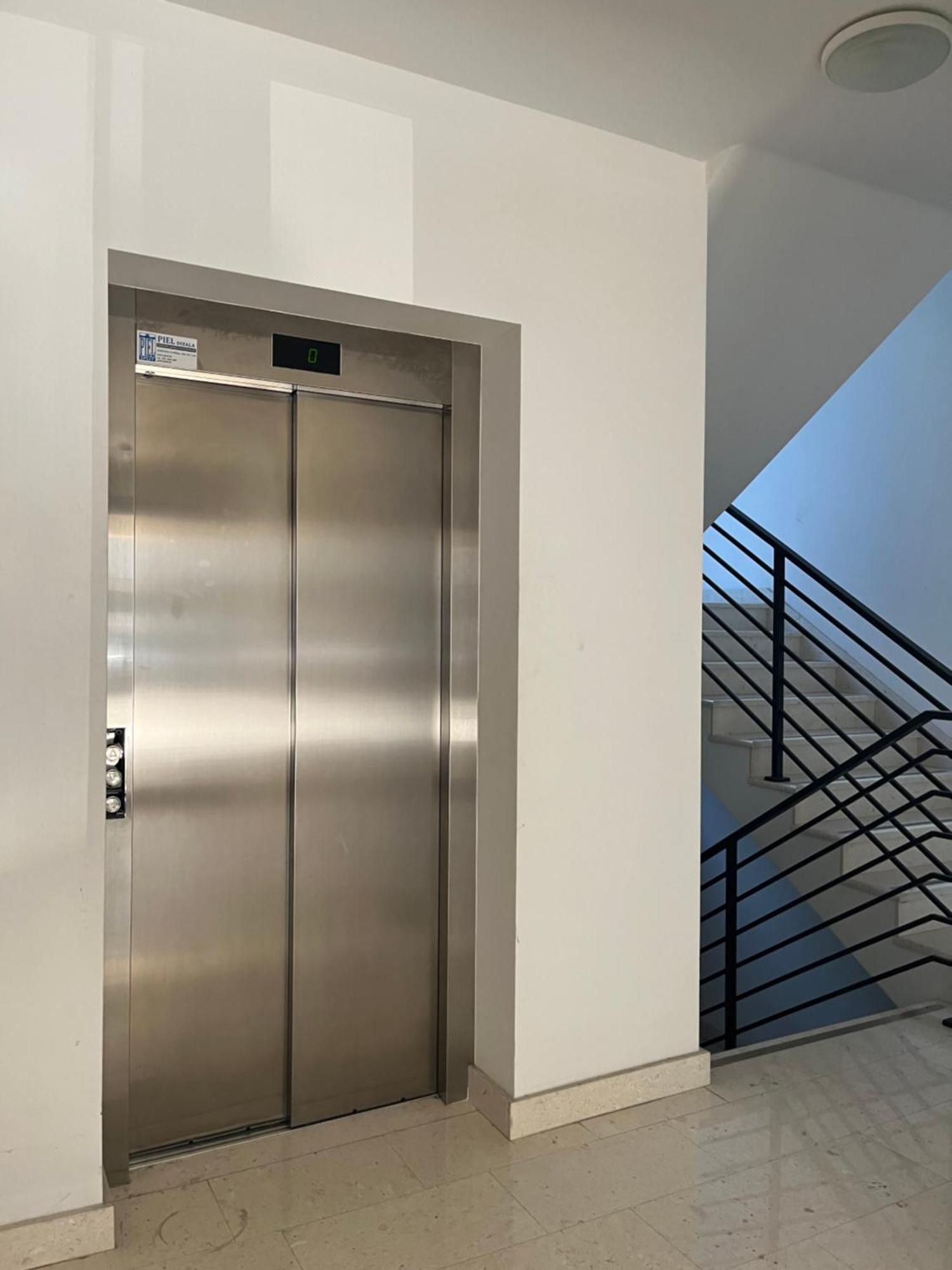 Luxury Apartment Rinos - Free Garage Parking Split Exterior photo